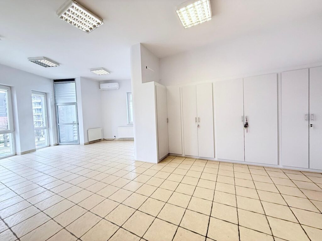 Lokal biurowy w Centrum - zdjęcie 2