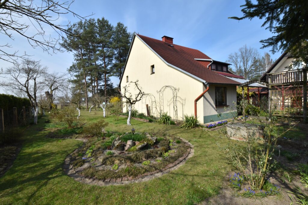 Działka 50 805 m2, 2 domy+b.gospodarczy,staw, las - zdjęcie 7