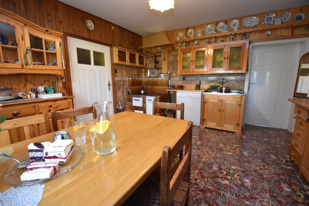 Działka 50 805 m2, 2 domy+b.gospodarczy,staw, las - zdjęcie 12