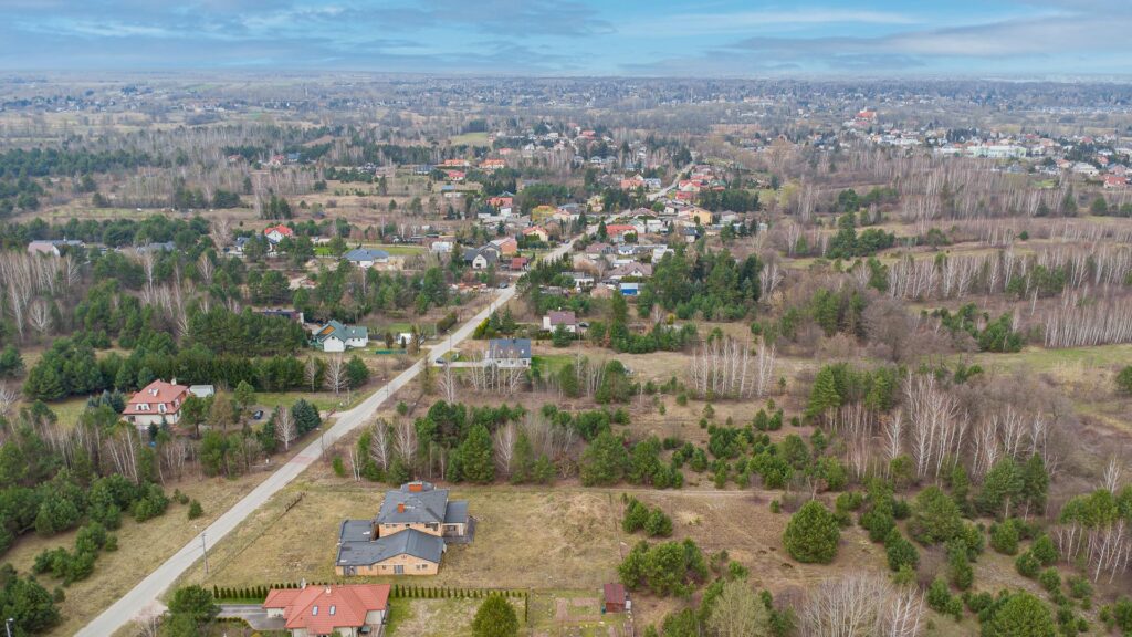 Przepiękna rezydencja w stanie surowym Jazgarzew - zdjęcie 6