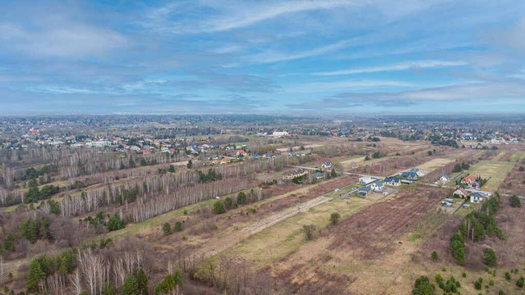 Przepiękna rezydencja w stanie surowym Jazgarzew - zdjęcie 11