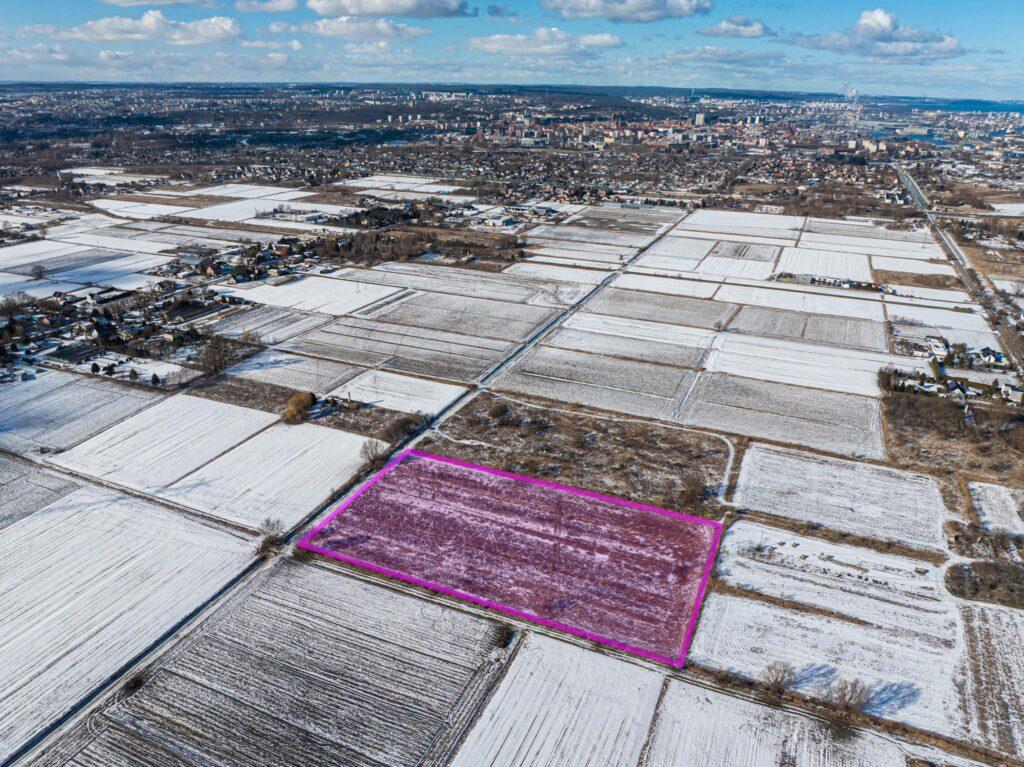 Duża działka pod działalność w atrakcyjnej cenie - zdjęcie 1