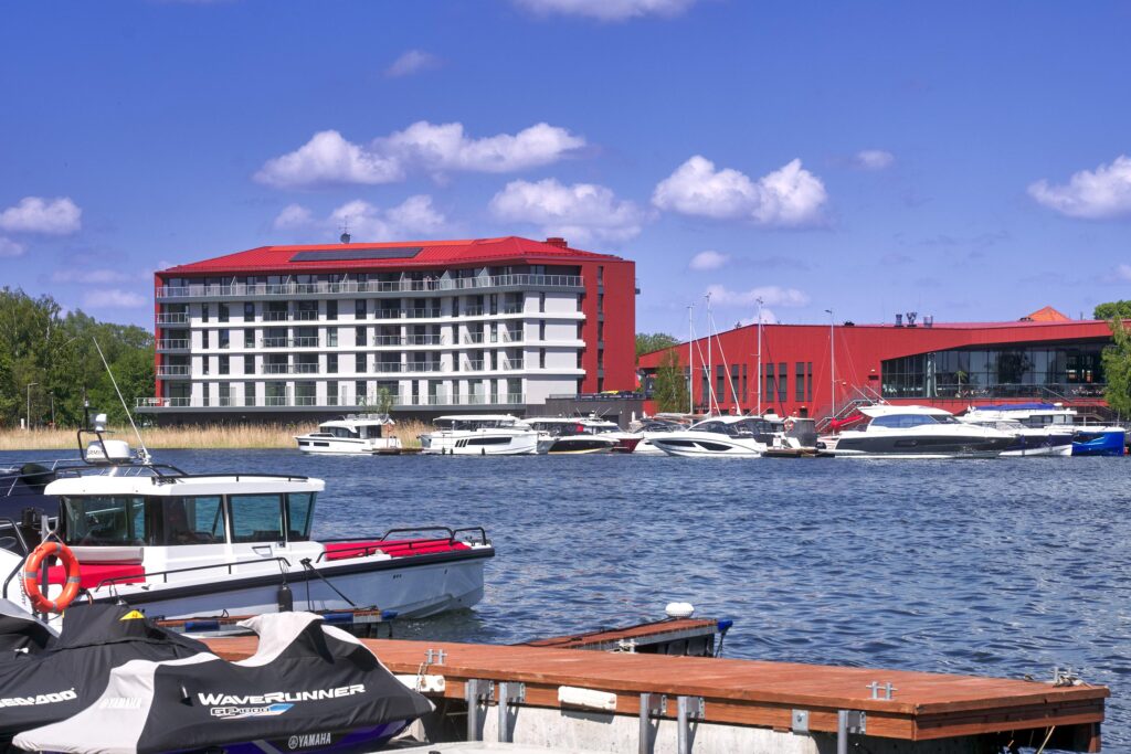 Nowy apartament nad brzegiem jeziora - zdjęcie 16