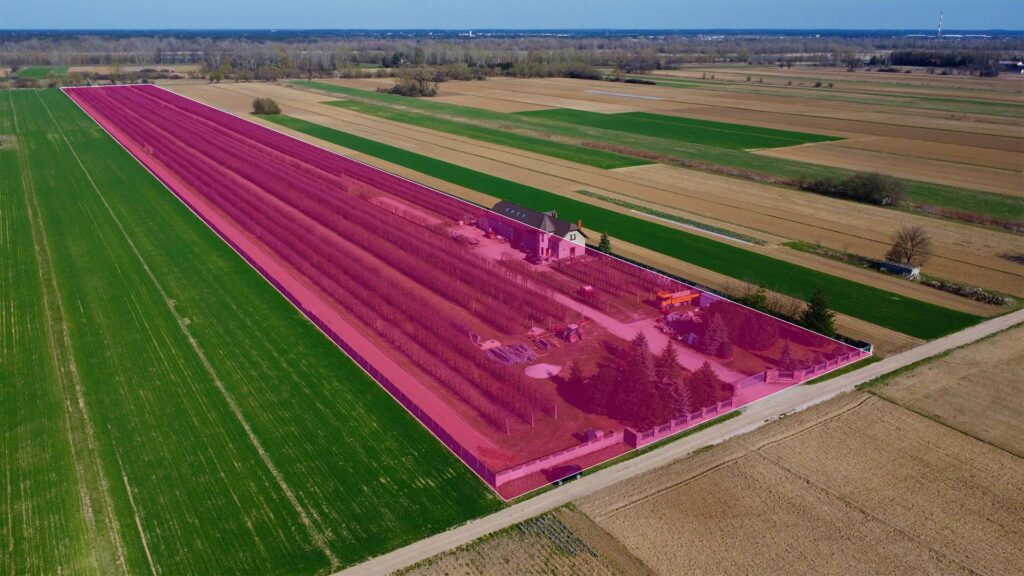 Piękne siedlisko  z domem i halą obok Konstancina - zdjęcie 3