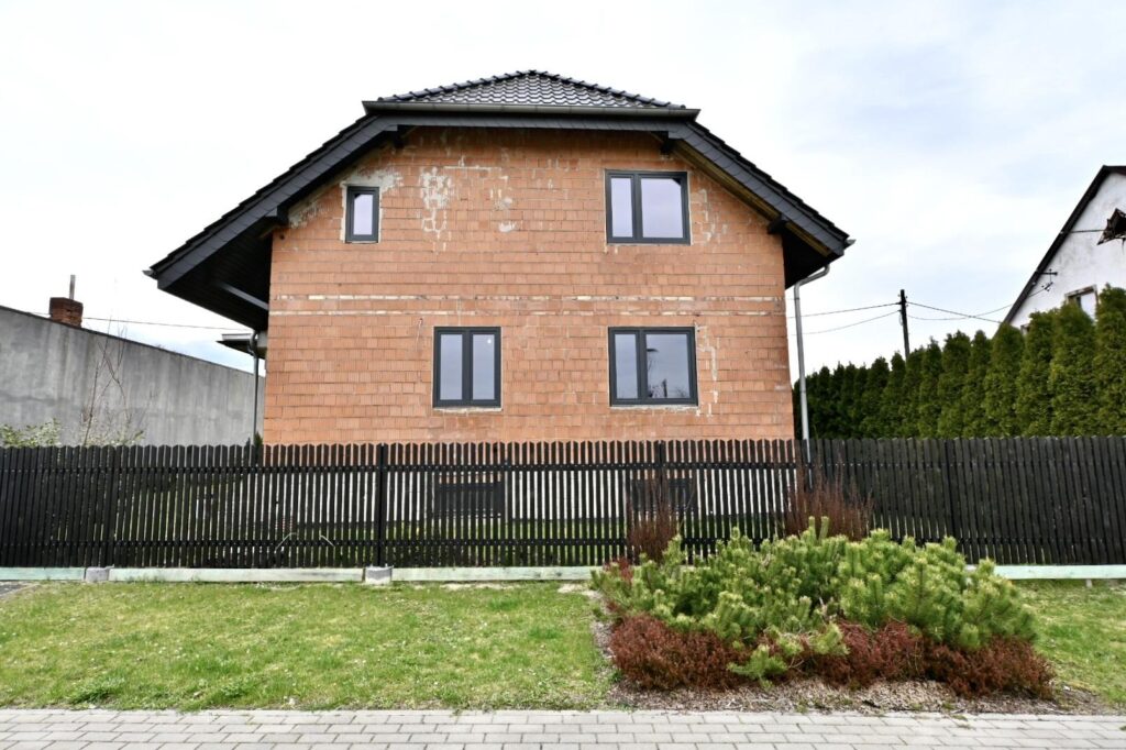 Dom w stanie surowym zamkniętym, Sieraków Śląski - zdjęcie 5