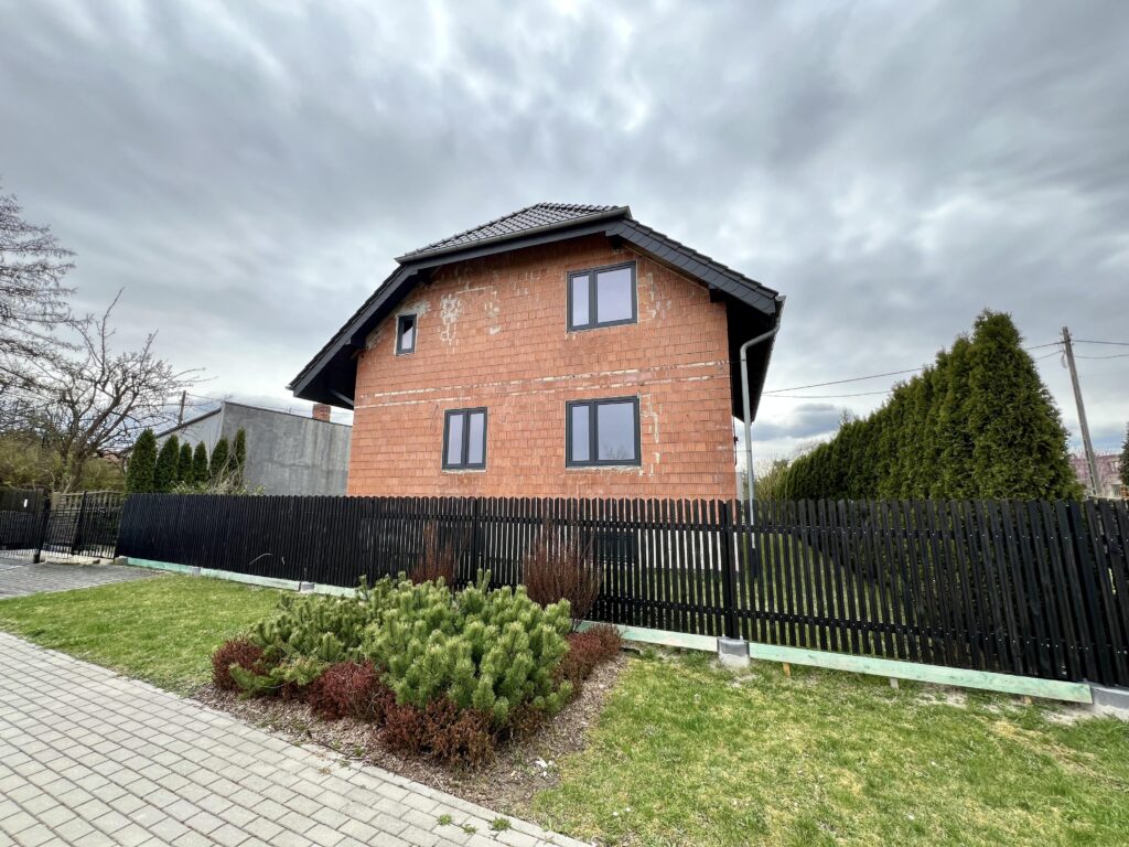 Dom w stanie surowym zamkniętym, Sieraków Śląski - zdjęcie 1