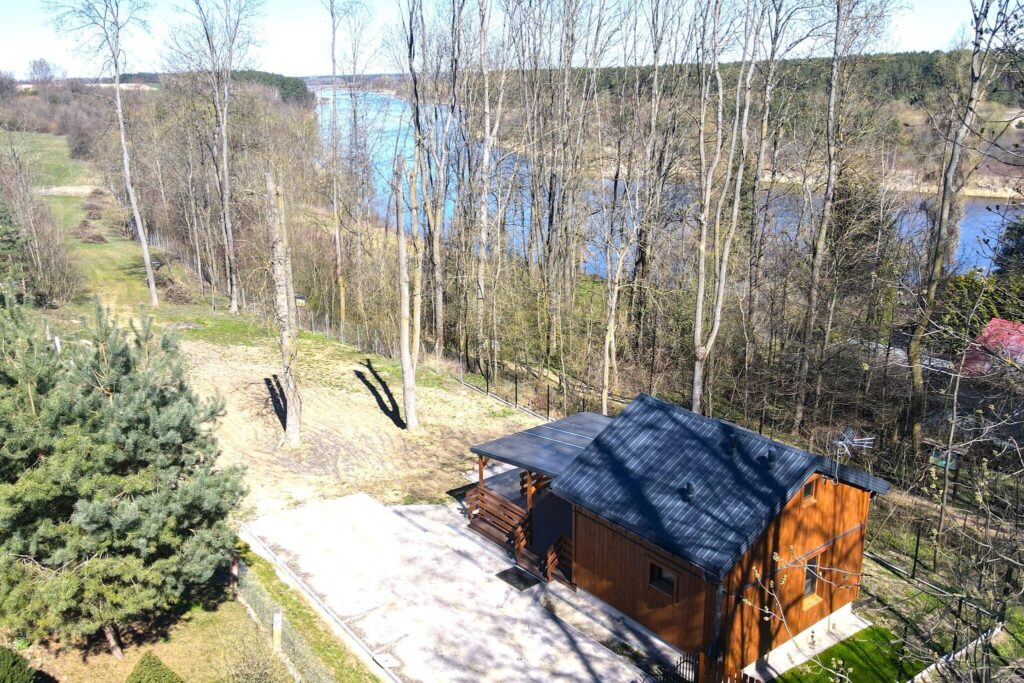 Nowoczesny pasywny dom całoroczny przy rzece Bug - zdjęcie 1