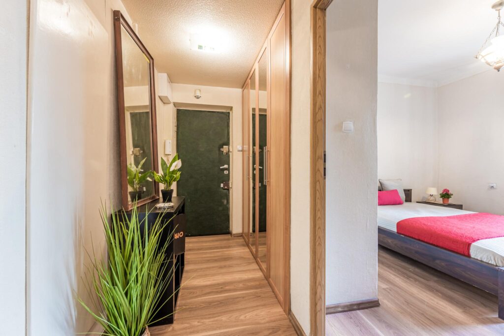 3 pokoje, taras 20 m2, 200 m Łazienki Królewskie - zdjęcie 3