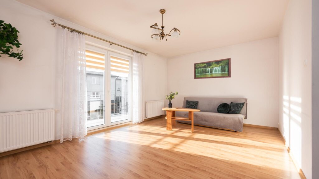 Przestronne mieszkanie z garażem i ogrodem !!! - zdjęcie 4