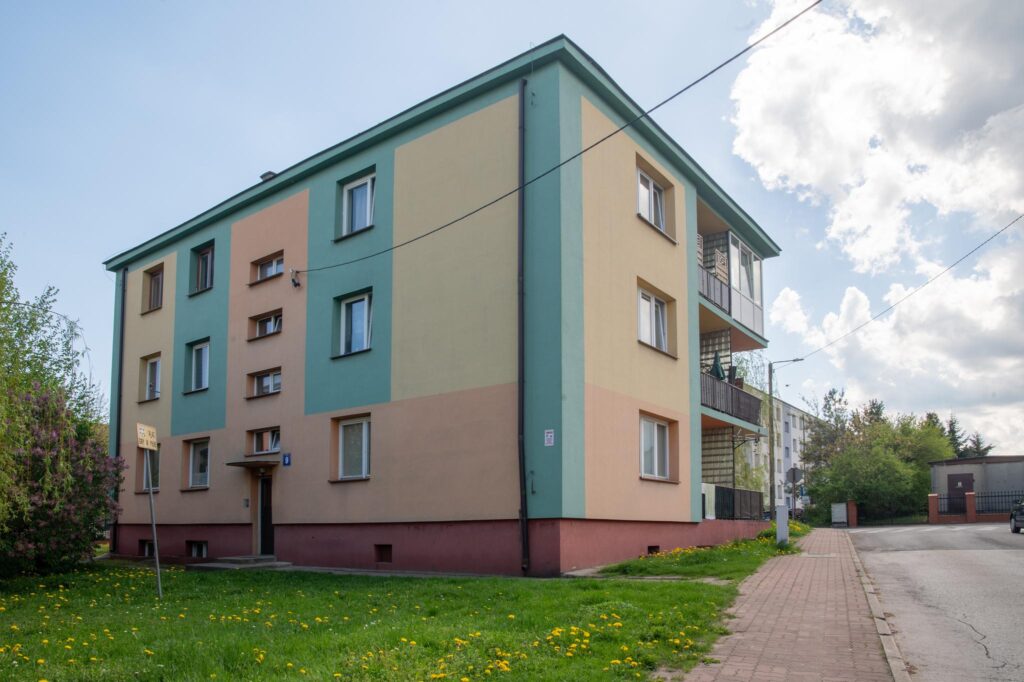 Piękne dwa pokoje na 2 piętrze z dużym balkonem. - zdjęcie 29