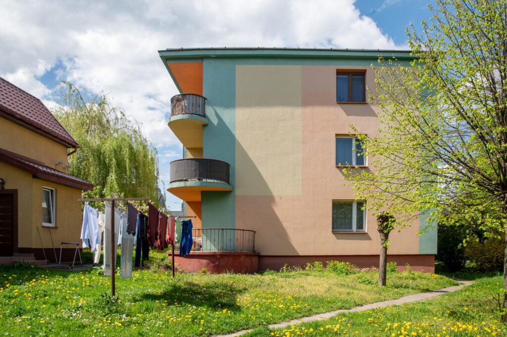 Piękne dwa pokoje na 2 piętrze z dużym balkonem. - zdjęcie 31