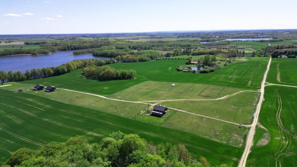 duża działka nad jeziorem z warunkami zabudowy - zdjęcie 8