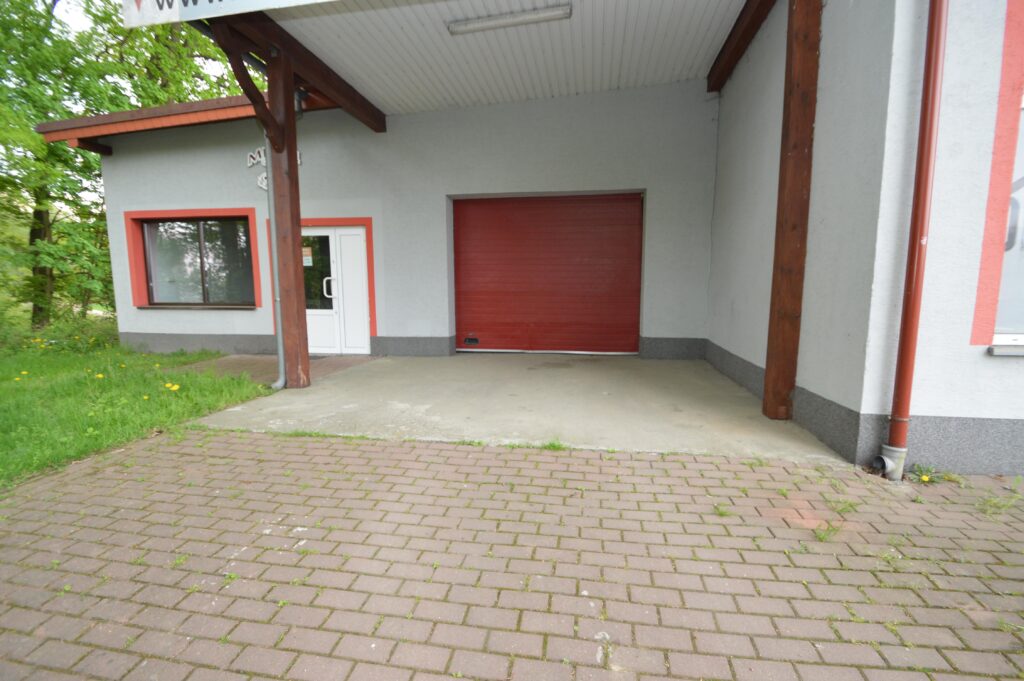 Obiekt Handlowo-Usługowy W Krapkowicach. - zdjęcie 3