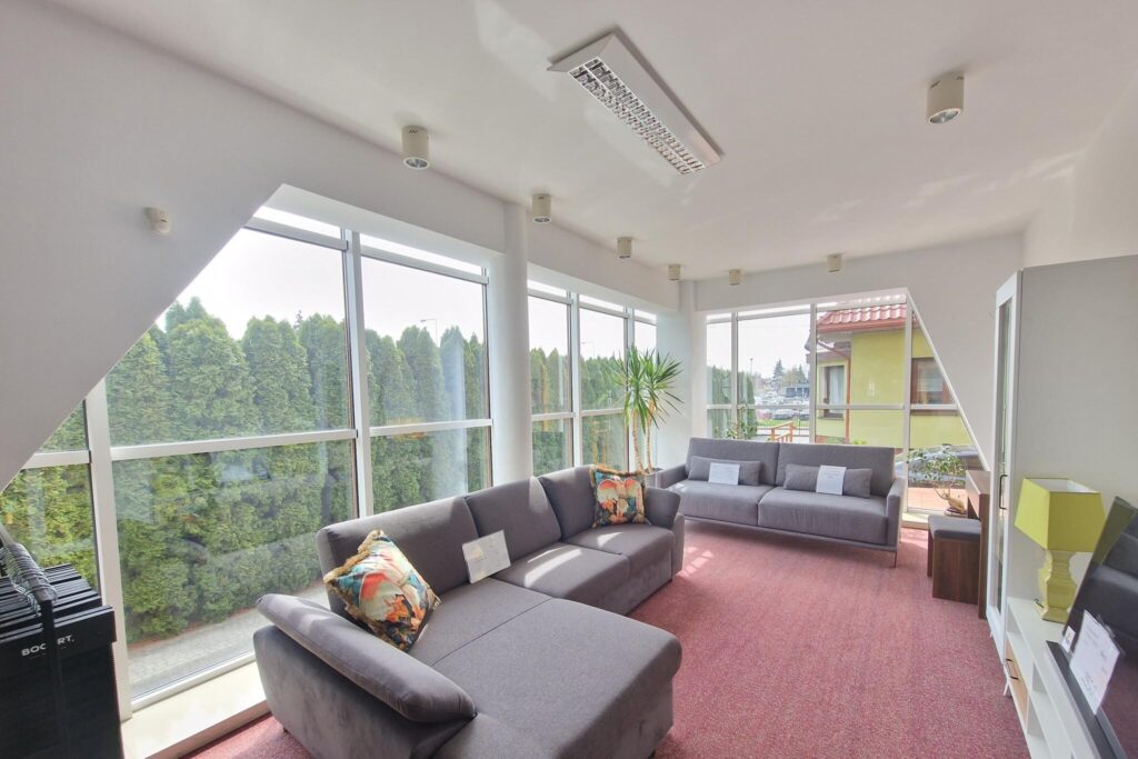 Budynek w centrum Białej Podlaskiej 4 kondygnacje - zdjęcie 10