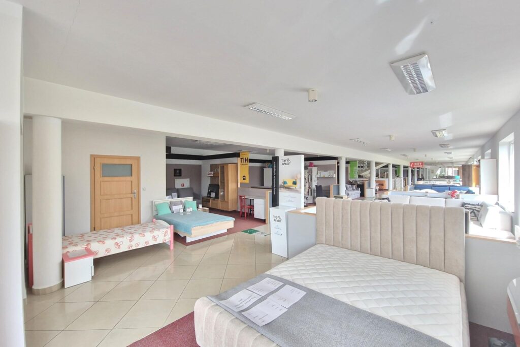 Budynek w centrum Białej Podlaskiej 4 kondygnacje - zdjęcie 13