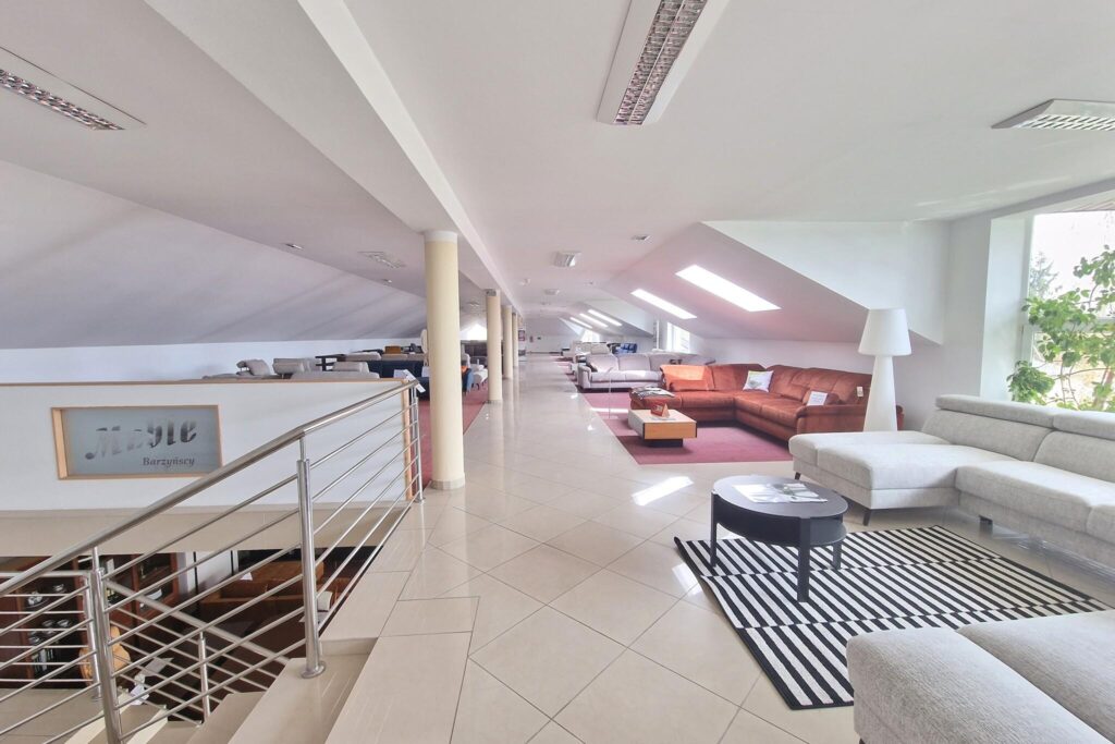 Budynek w centrum Białej Podlaskiej 4 kondygnacje - zdjęcie 15