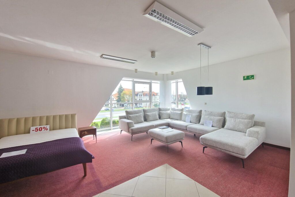 Budynek w centrum Białej Podlaskiej 4 kondygnacje - zdjęcie 20