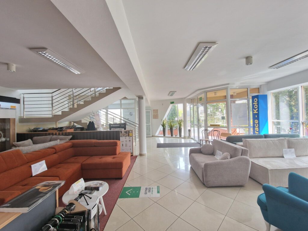 Budynek w centrum Białej Podlaskiej 4 kondygnacje - zdjęcie 17