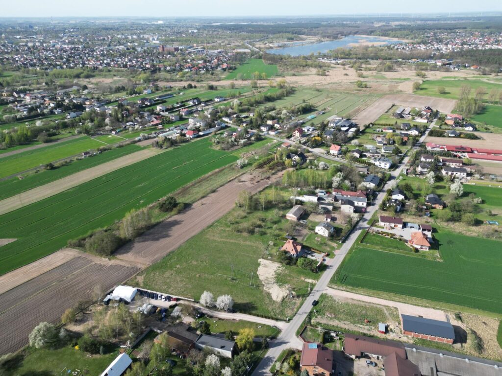 Uzbrojona działka budowlana 1606 m2 Świerczów - zdjęcie 6