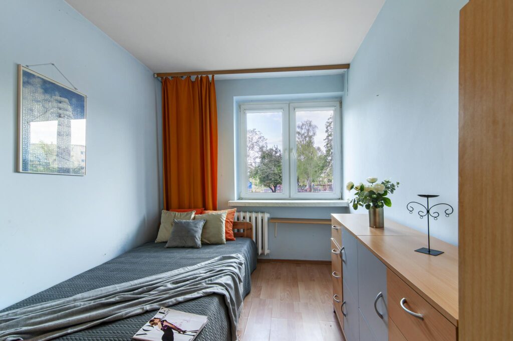 Na sprzedaż wyjątkowe M4 na Retkini. - zdjęcie 2