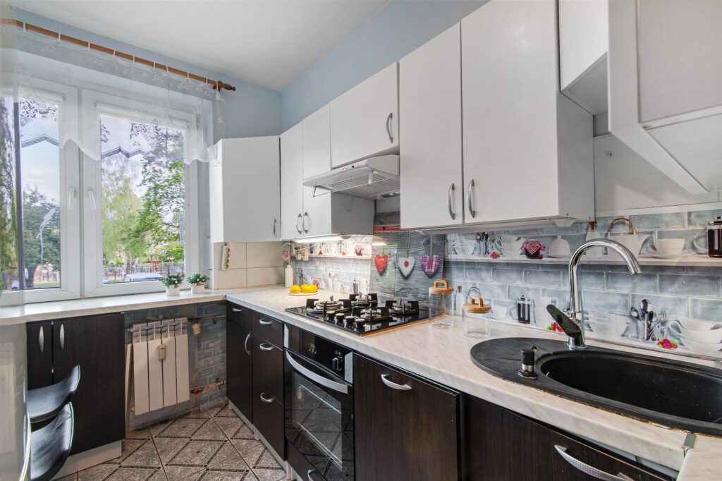 Na sprzedaż wyjątkowe M4 na Retkini. - zdjęcie 8