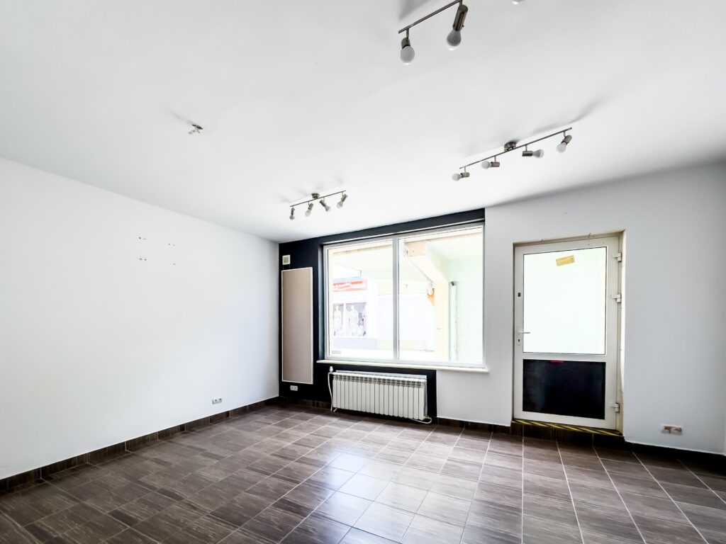 Giżycko, centrum, lokal handlowo - usługowy - 43m2 - zdjęcie 4