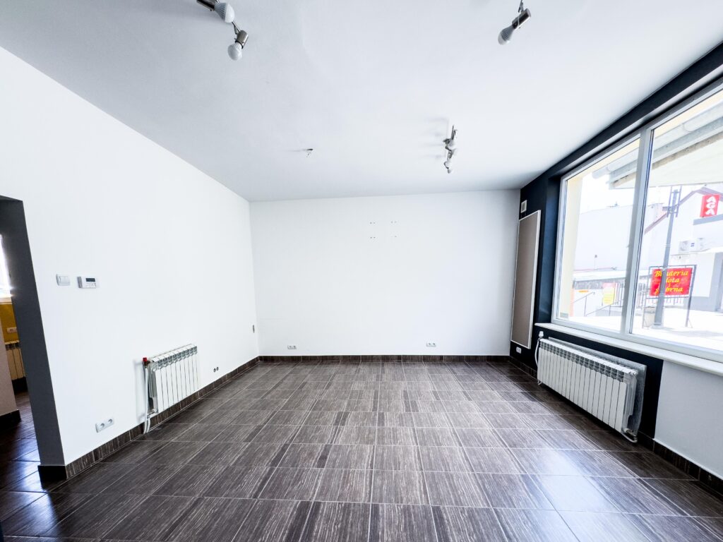 Giżycko, centrum, lokal handlowo - usługowy - 43m2 - zdjęcie 14