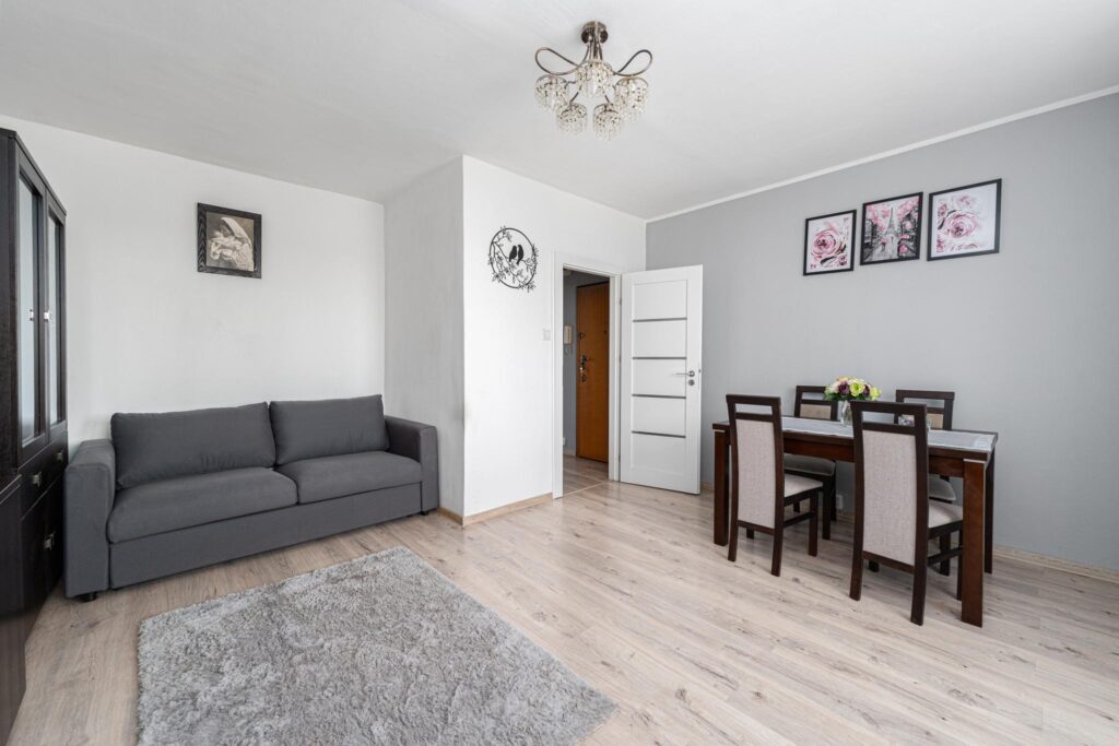 Ładne 2 pokojowe na Natolinie - zdjęcie 1