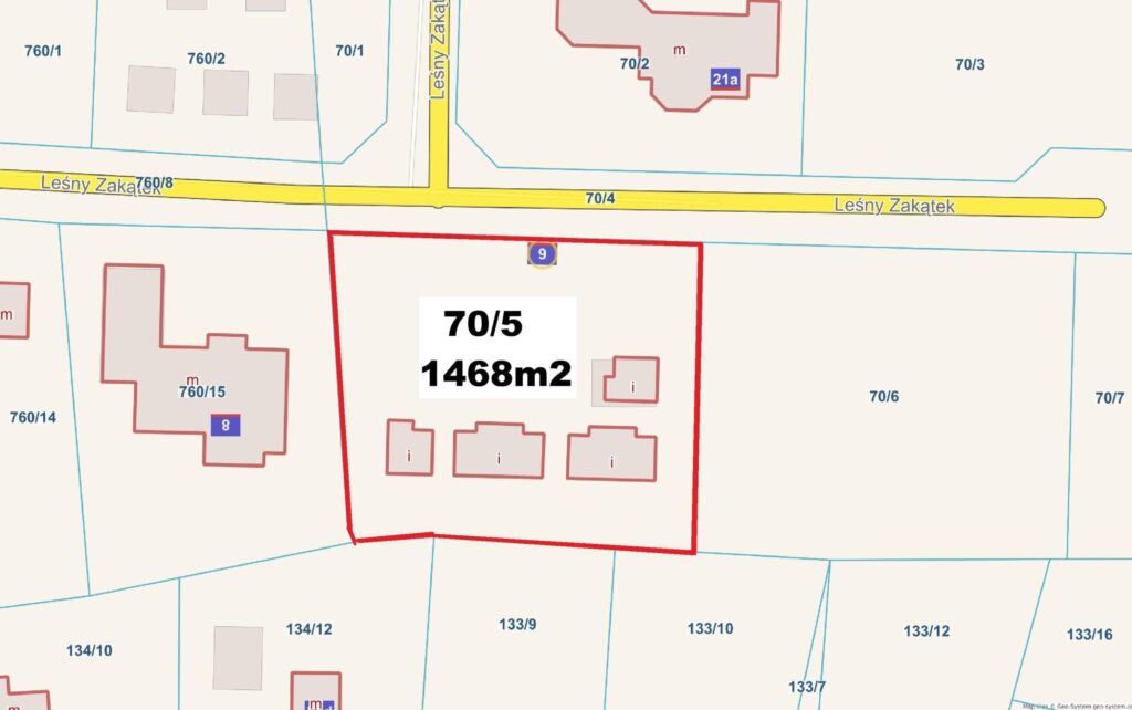 Domki dla turystów nad morzem nieopodal lasu - zdjęcie 25