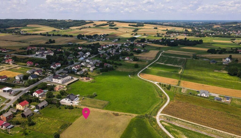 Działka 21,49 ar | WZ | blisko szkoła - zdjęcie 2