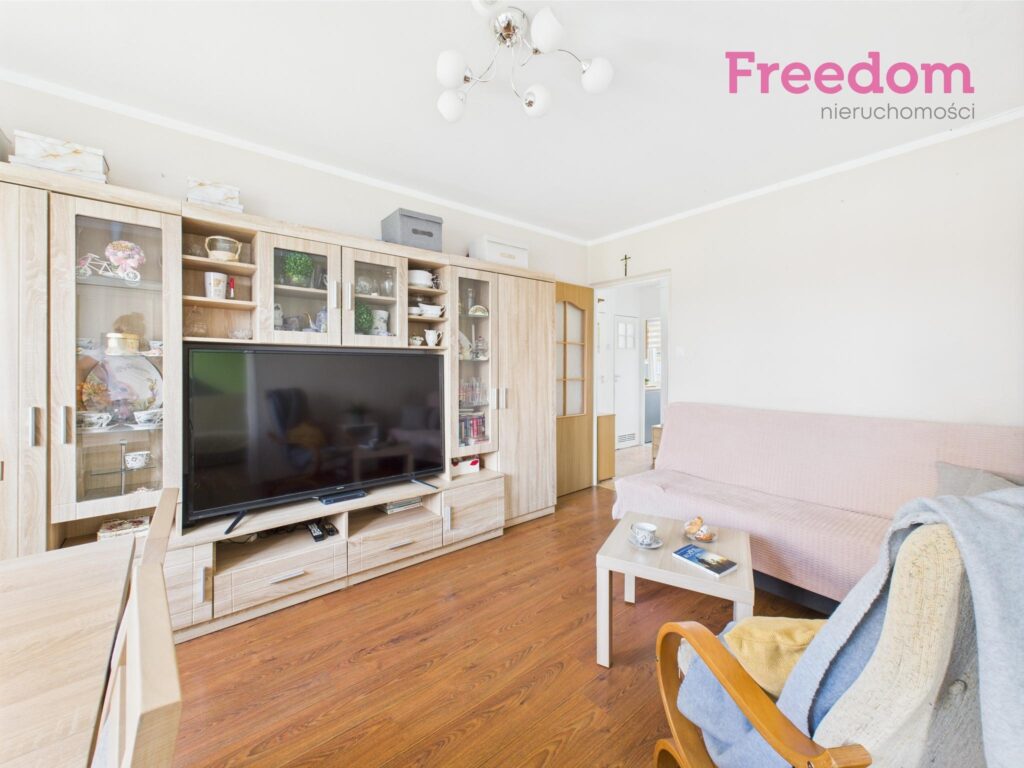 Funkcjonalne mieszkanie dla rodziny - zdjęcie 2