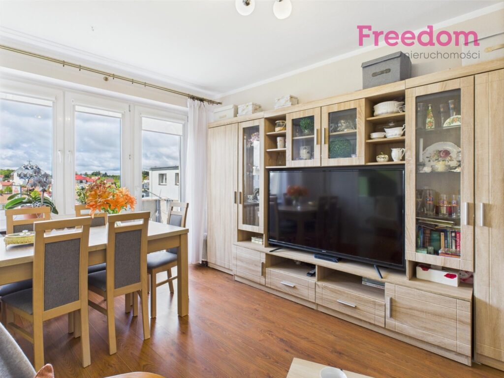 Funkcjonalne mieszkanie dla rodziny - zdjęcie 3