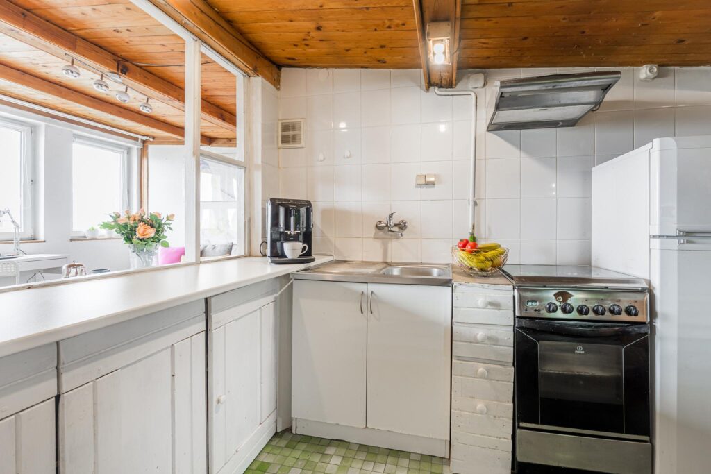 Kameralne 2-pokojowe mieszkanie na poddaszu - zdjęcie 5