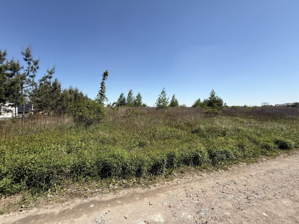 Działka w Różankowie z pozwoleniem na budowę - zdjęcie 2