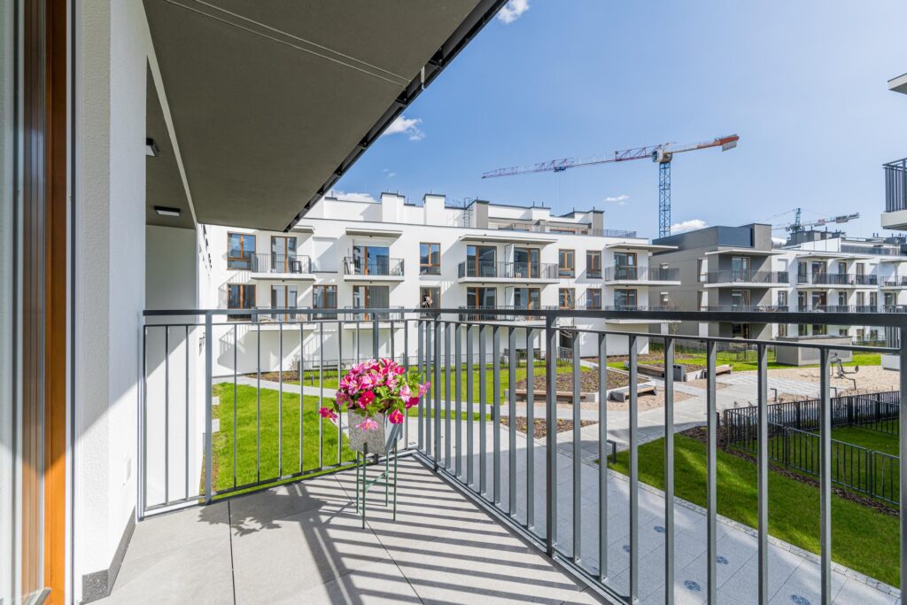 Nowoczesne, balkon, garaż- siłownia w czynszu - zdjęcie 3