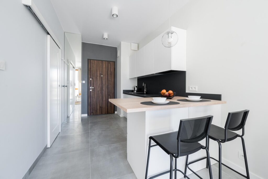 Nowoczesne, balkon, garaż- siłownia w czynszu - zdjęcie 4