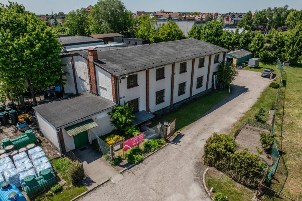 Budynek handlowo-magazynowy - zdjęcie 4