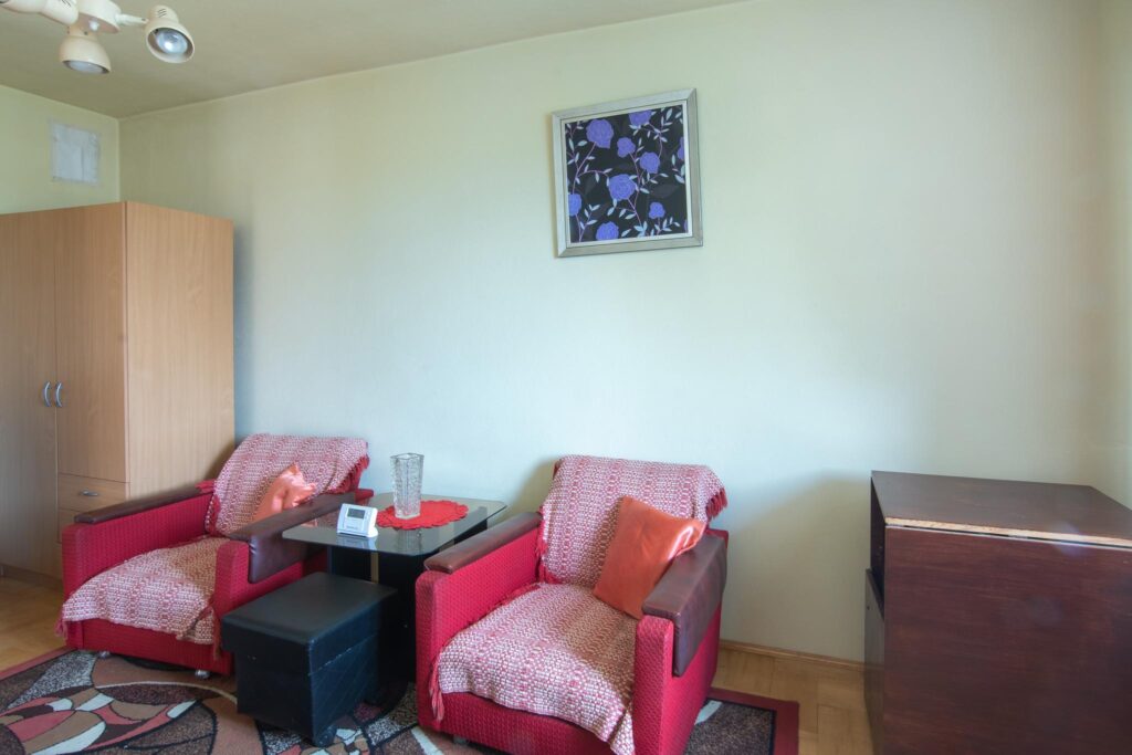 Wielorodzinny dom z garażem, 180m2 na Idalinie - zdjęcie 53