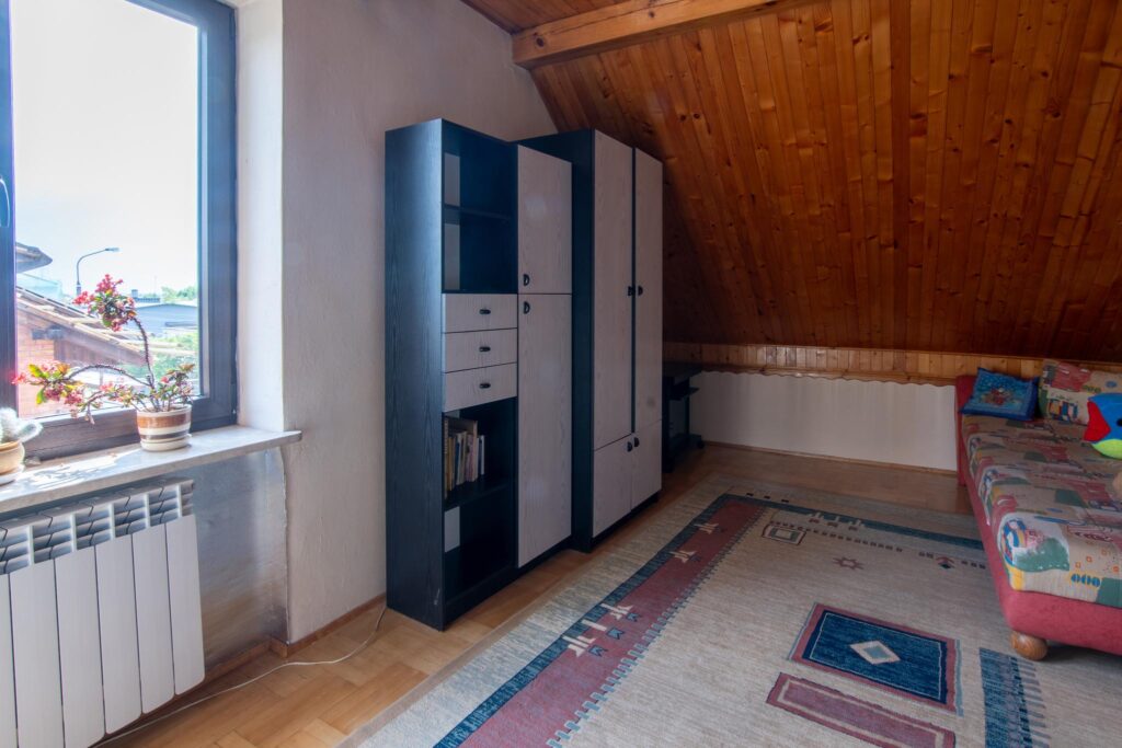 Wielorodzinny dom z garażem, 180m2 na Idalinie - zdjęcie 54