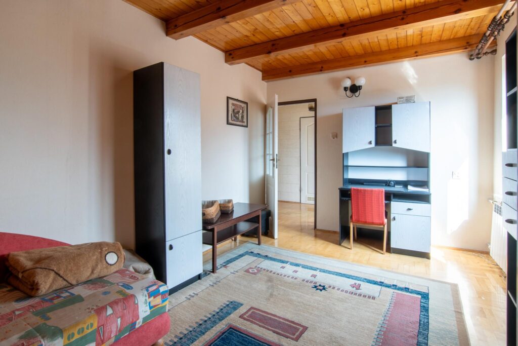 Wielorodzinny dom z garażem, 180m2 na Idalinie - zdjęcie 55