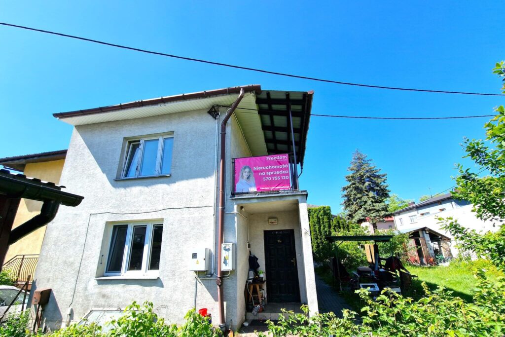 Dom z 3 niezależnymi mieszkaniami- centrum miasta - zdjęcie 4