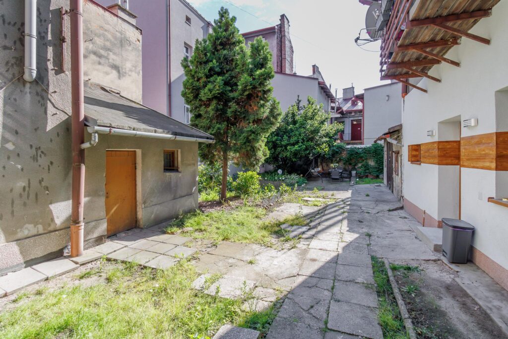 Lokal użytkowy z potencjałem w centrum miasta! - zdjęcie 10