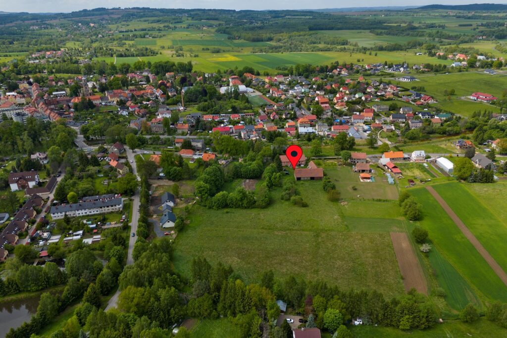 Gospodarstwo pod agroturystykę lub do zamieszkania - zdjęcie 18