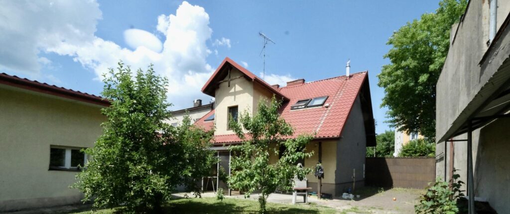 Dom w centrum Bełchatowa!!! - zdjęcie 4