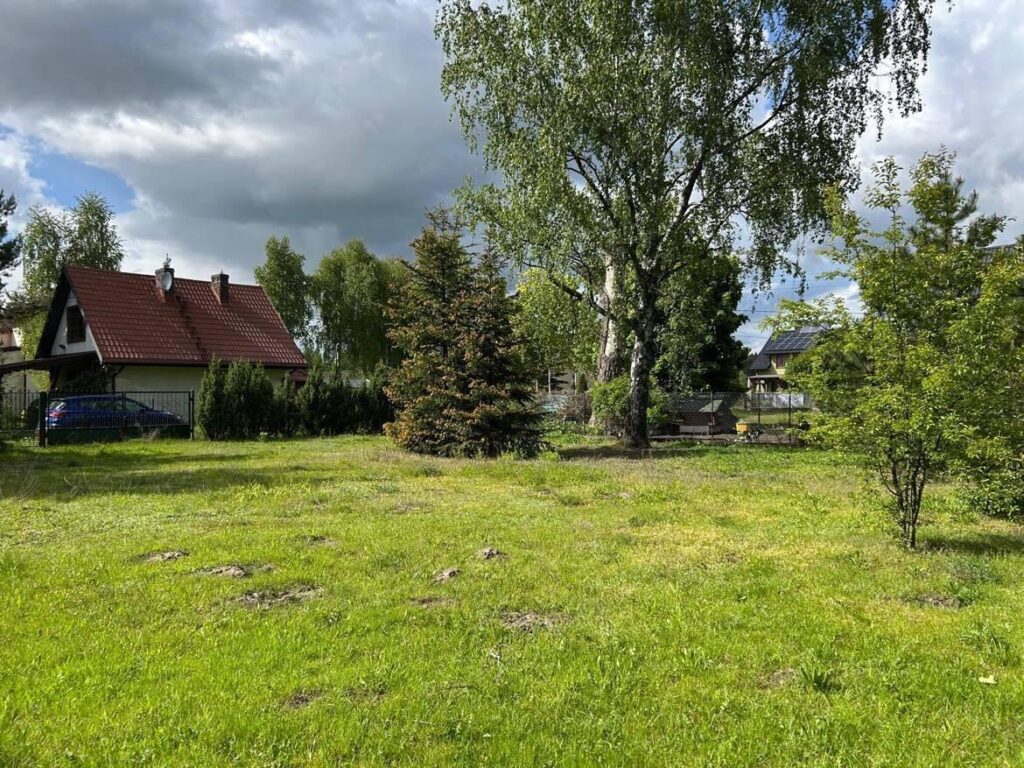 Działka rekreacyjna nad Liwcem - zdjęcie 4