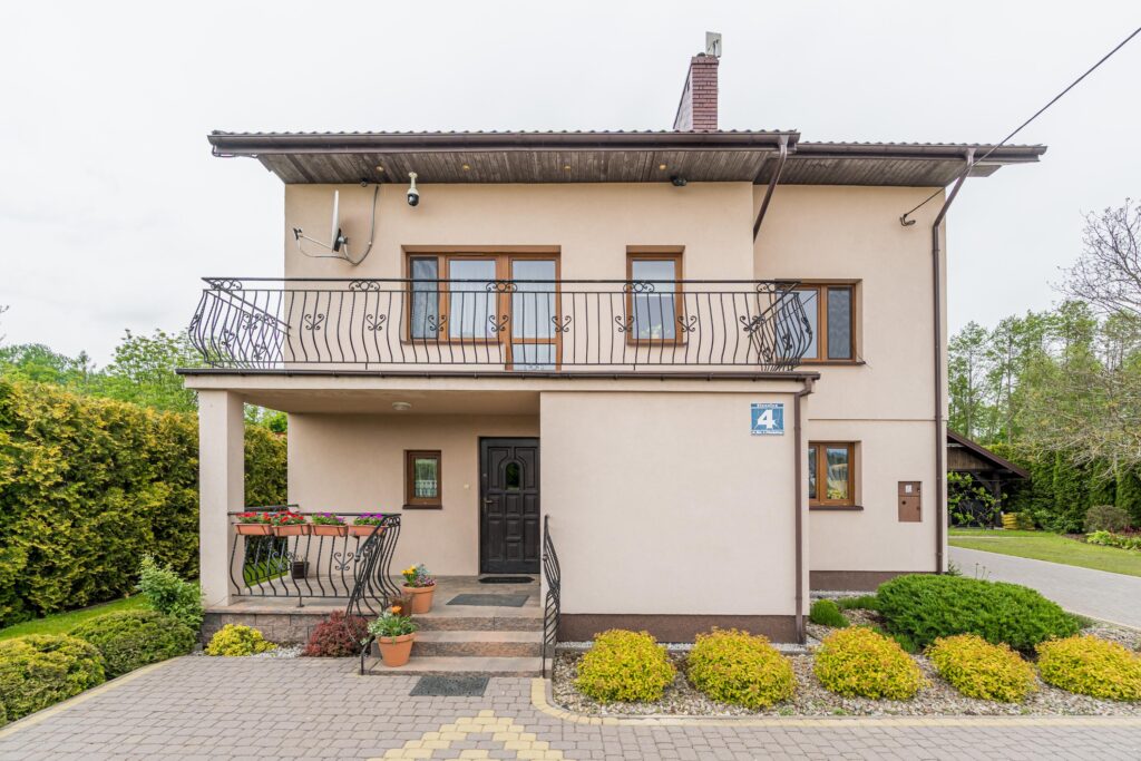 Duży dom pod Warszawą 240m2 - zdjęcie 3