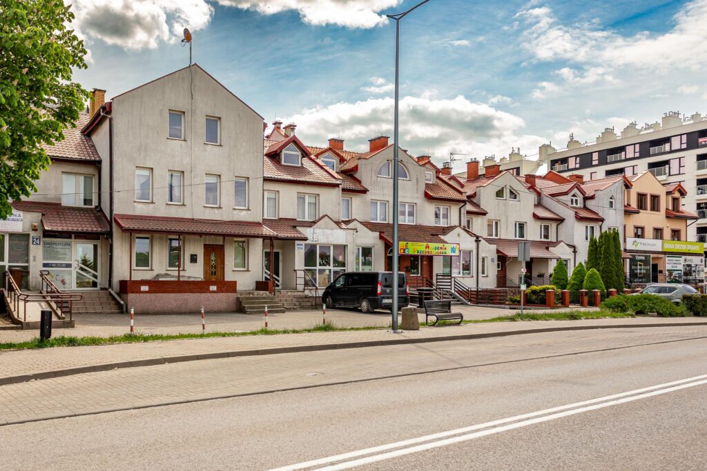 Dom z potencjałem na dochód pasywny, Ełk centrum. - zdjęcie 1