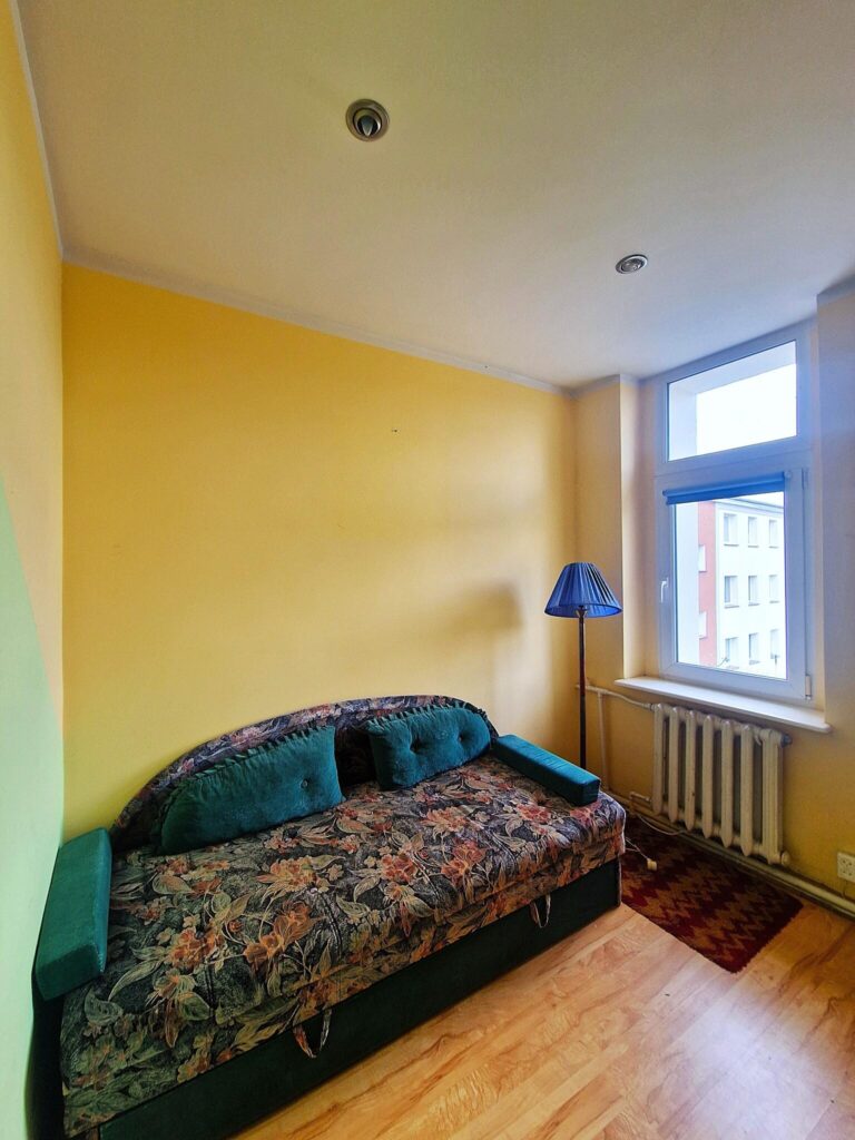 Na sprzedaż 3 pokojowe mieszkanie w centrum. - zdjęcie 3