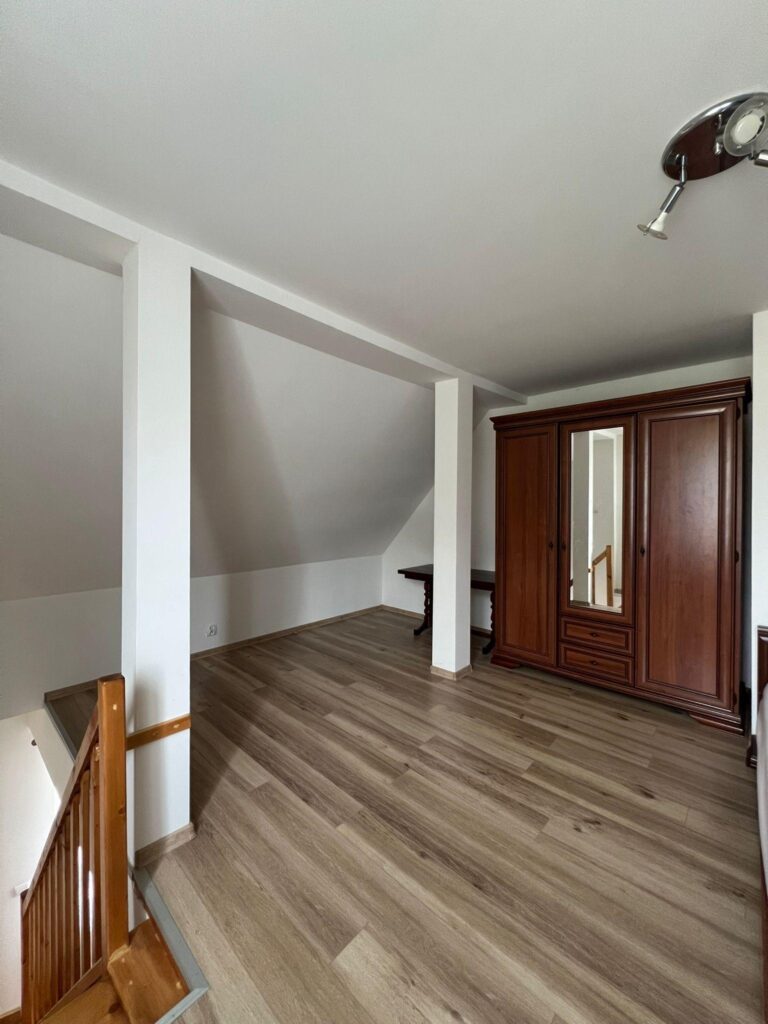 Połowa domu w Bobolicach - zdjęcie 7