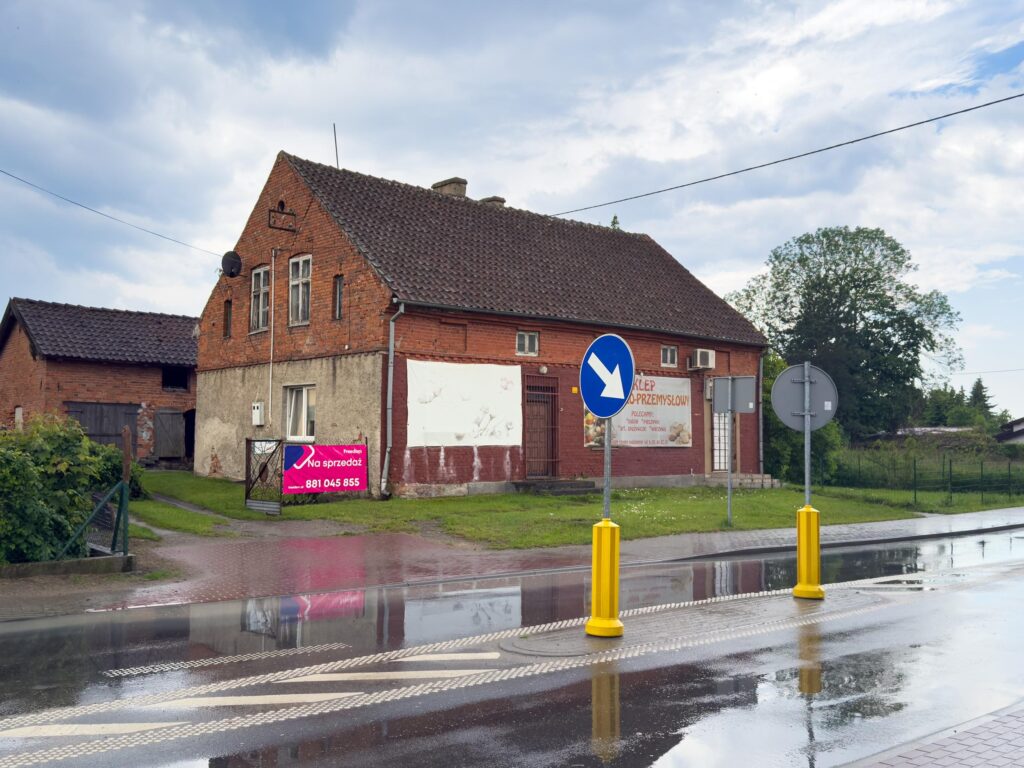 Dom z czerwonej cegły z 1938 r. Barczewko - zdjęcie 6